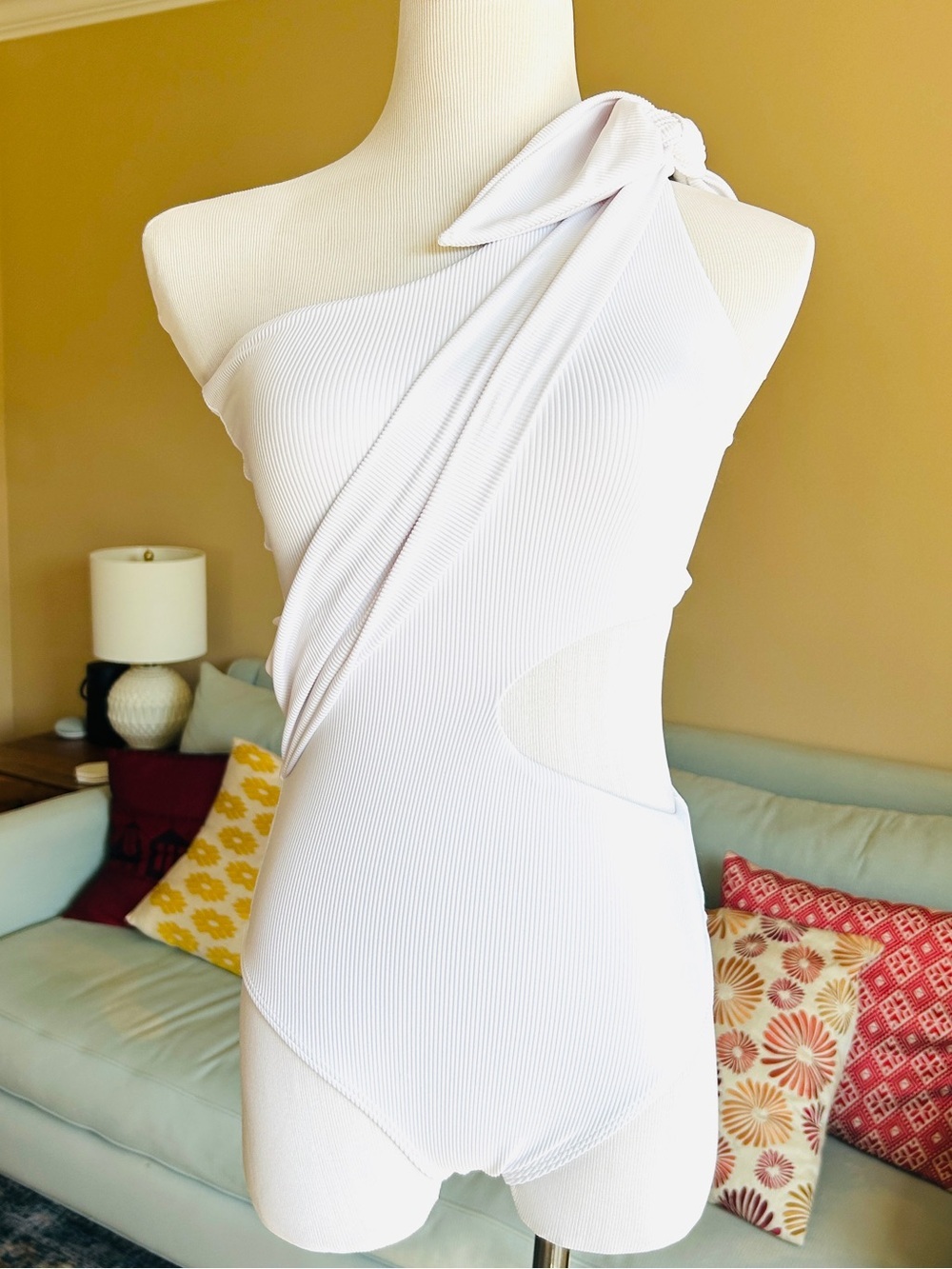 Beach Riot Carlie One-Shoulder White Cutout Tie-Side Swimsuit Small NWOT - Picture 9 of 12